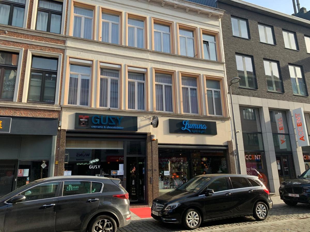 Hotel Guzy Lier Kültér fotó