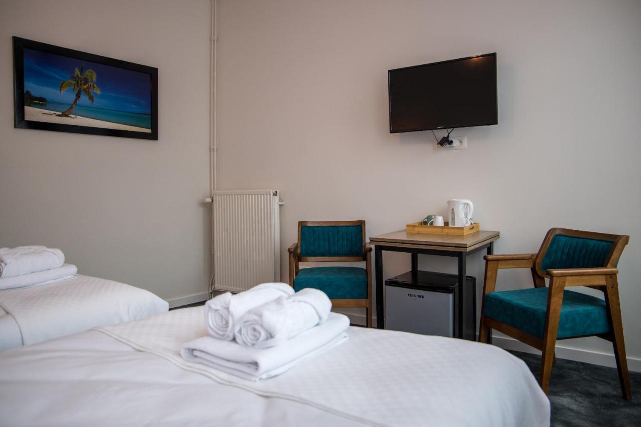 Hotel Guzy Lier Kültér fotó